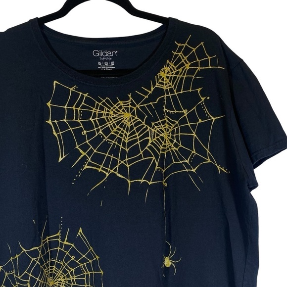 Gold glitter spiderweb on Black tee Halloween women's plus 2XL Gilden Softside - Picture 2 of 6